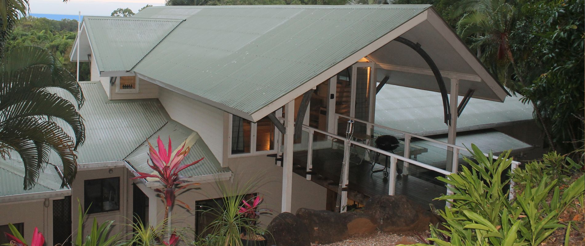 Private pathway to guest entrance Secluded private pathway and deck walkway leading to SEAVIEWS guest suite